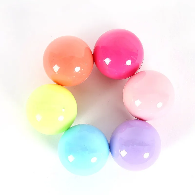 1 piezas bola Linda bálsamo labial hidratante