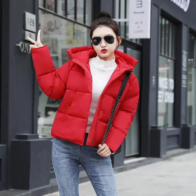 Зимняя женская куртка размера плюс, женские парки s, утолщенная верхняя одежда, одноцветные пальто с капюшоном, короткие женские тонкие хлопковые стеганые базовые Топы - Цвет: Красный