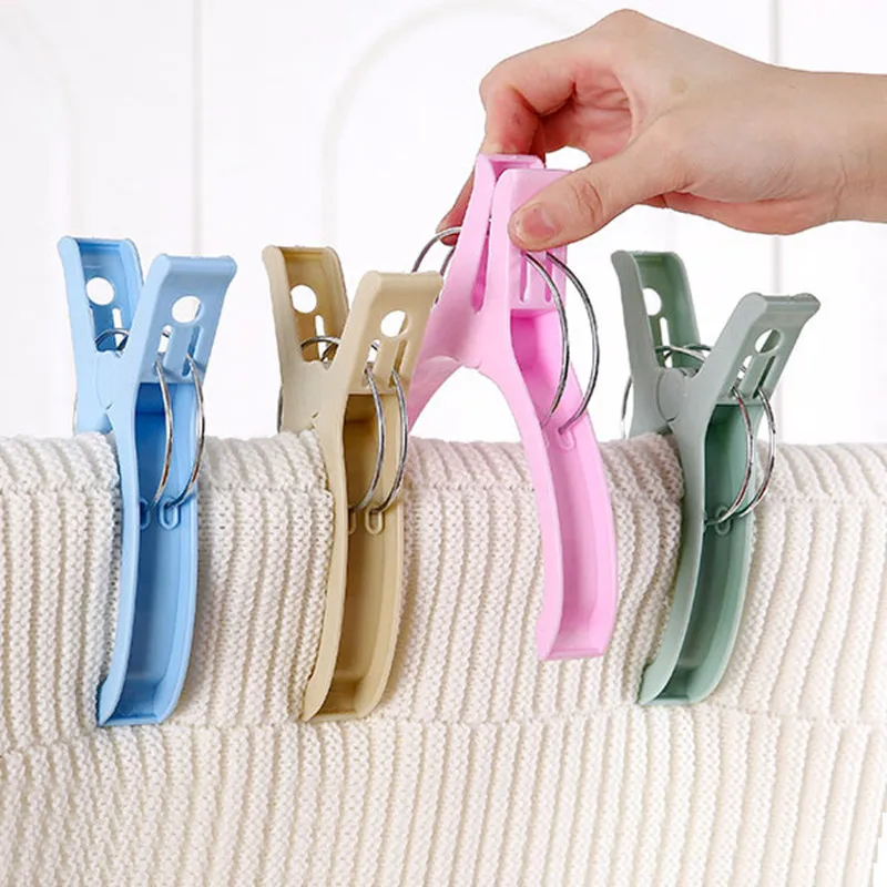 

4PCS Powerful Plastic Clothes Beach Towel Pegs Hangers Clothespins Towels Hanging Pegs High Quality Clothespin Clip Random Color