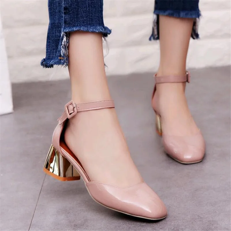 heels with round heel