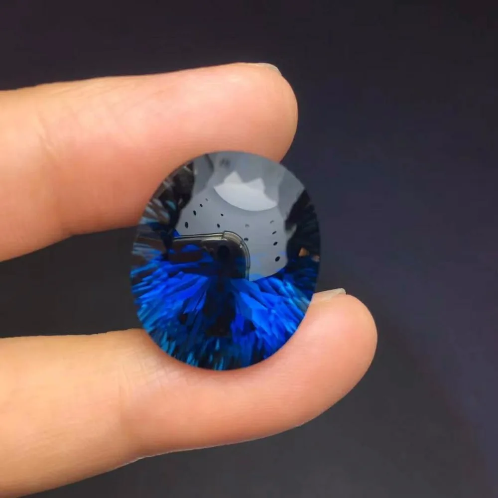 

Boutique London Blue Topaz,Weight: 37.68ct Specifications: 22.2*18.9*12.2mm,Perfect gemstone perfect quality