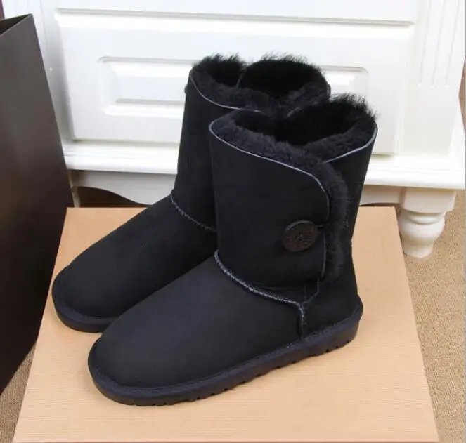 Brand Australia Women real fur Snow Boots 100% Genuine sheep Leather Boots Warm Winter Boots Woman shoes large size 34-44 Brand Australia Women real fur Snow Boots 100% Genuine sheep Leather Boots Warm Winter Boots Woman shoes large size 34-44