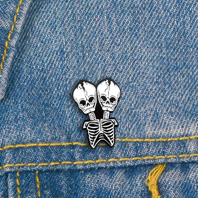 

XEDZ New fashion Siamese Skull brooch pin creative personality denim fabric shirt jewelry trend brooch friend gift