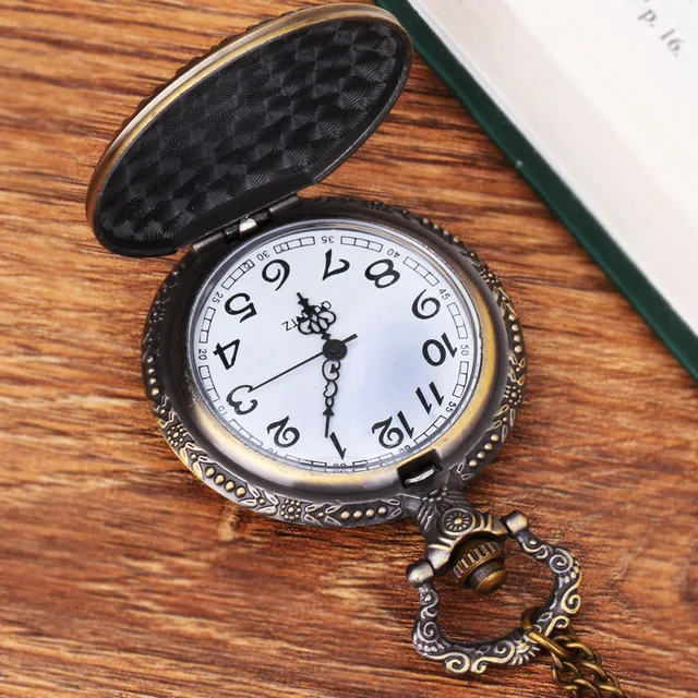 Vintage Retro Bronze Quartz Pocket Watch Pendant Chain Necklace Watches Antique Vintage Retro Bronze Quartz Pocket Watch Pendant Chain Necklace Watches Antique