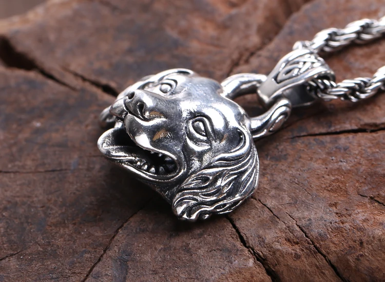 925 silver monkey pendant Personality brass peach The monkey to peach Have a son Thai silver necklace for men and women 925 silver monkey pendant Personality brass peach The monkey to peach Have a son Thai silver necklace for men and women
