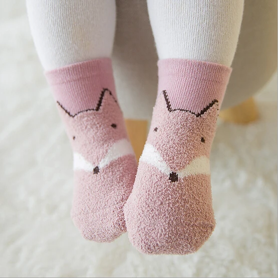 Осенне-зимние детские носки из пряжи с пером очень мягкий детский термоноски с лисьим коралловым флисом Нескользящие клеевые носки