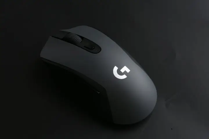 Беспроводная игровая мышь Logitech G603 LIGHTSPEED Bluetooth оптический сенсор 12000 точек/дюйм