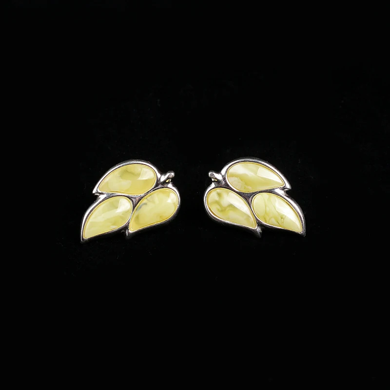 

Genuine Elegant and soft natural amber beeswax sterling silver and more precious gold blood Po earrings specials Free shipping