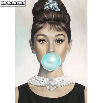

Custom 5D Diy Mosaic Diamond Embroidery Audrey Hepburn Diamond Painting Full Cross Stitch Rhinestone Home Decoration Christmas