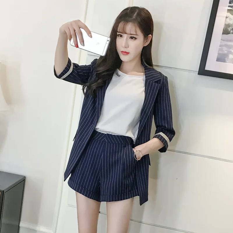 

Set female 2018 summer new fashion five-point sleeve striped small suit + shorts temperament elegant two-piece suit