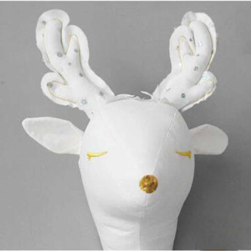 animal head wall (3)