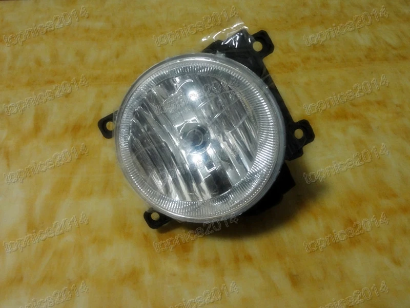 1Pcs Right Side Front Bumper Fog Lamps With Bulb For Toyota RAV4 2013 2015
