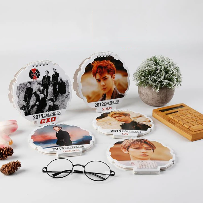 

1 Pcs Fashion Kpop EXO 2019 Year Desk Calendar CHANYEOL BAEKHYUN SEHUN LAY Fans Collection Stationery Table Calendar Gifts