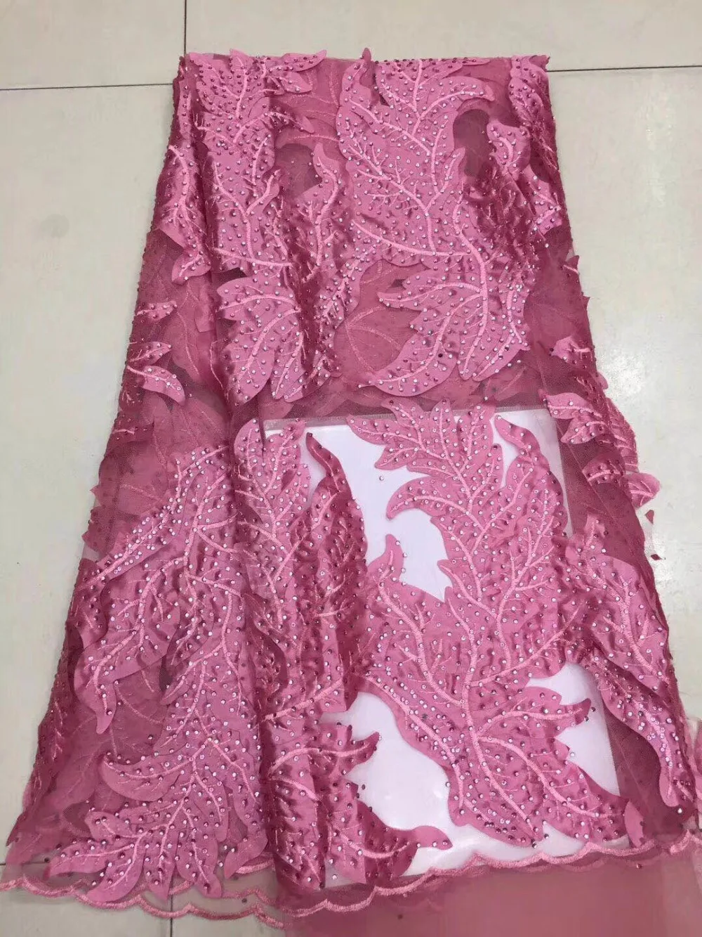 

2018 High-end fashion French Lace Fabric High Quality African Tulle Embroidered flower net Lace Fabric For Wedding