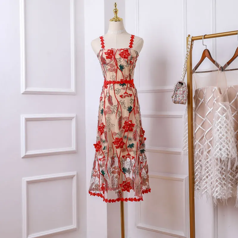 

New 2019 French style retro embroidery suspension belt Holiday Beach Dress spring