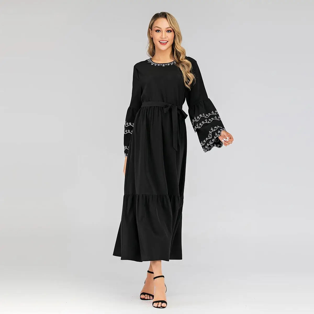 Мусульманское Длинное Макси-платье рубашка abaya с расклешенными длинными рукавами ислам Кафтан Дубай для женщин вечернее платье ДРАПИРОВАННОЕ с поясом Плюс размер платья