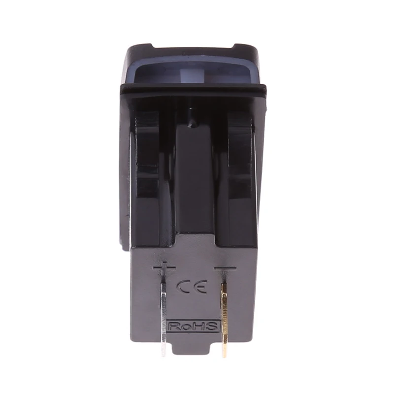 Универсальное зарядное устройство с двумя USB портами для мотоцикла и