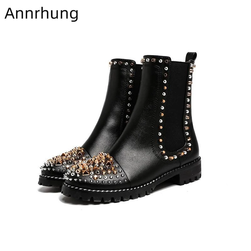 

2019 New Autumn Rivet Ankle Boots Women Med Heel Round Toe Motorcycle Boots Metal Decor Genuine Leather Short Boots Women