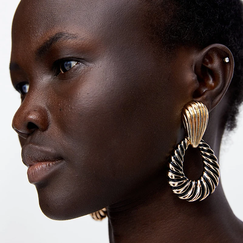 

FASHIONSNOOPS ZA Punk Fashion Metal Water Drop Earrings Women Vintage Charm Brincos Party Wedding Maxi Pendant Earrings Jewelry