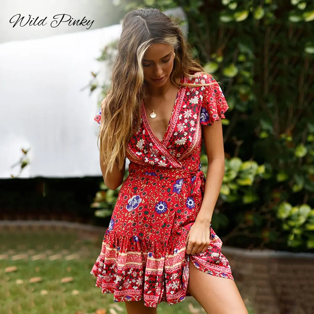 WildPinky البوهيمي الزهور البسيطة المرأة الصيف اللباس فيستا V الرقبة كشكش ضمادة اللباس الإناث 2019 أنيقة عطلة الشاطئ فستان الشمس WildPinky البوهيمي الزهور البسيطة المرأة الصيف اللباس فيستا V الرقبة كشكش ضمادة اللباس الإناث 2019 أنيقة عطلة الشاطئ فستان الشمس