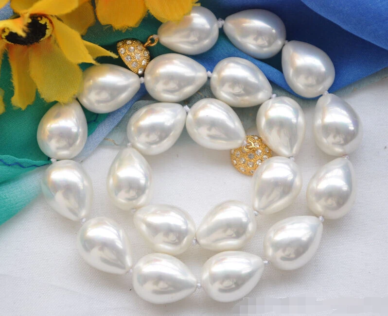 

Free shipping >>>>>z5578 17" 14x18mm white drip SOUTH SEA SHELL PEARL NECKLACE