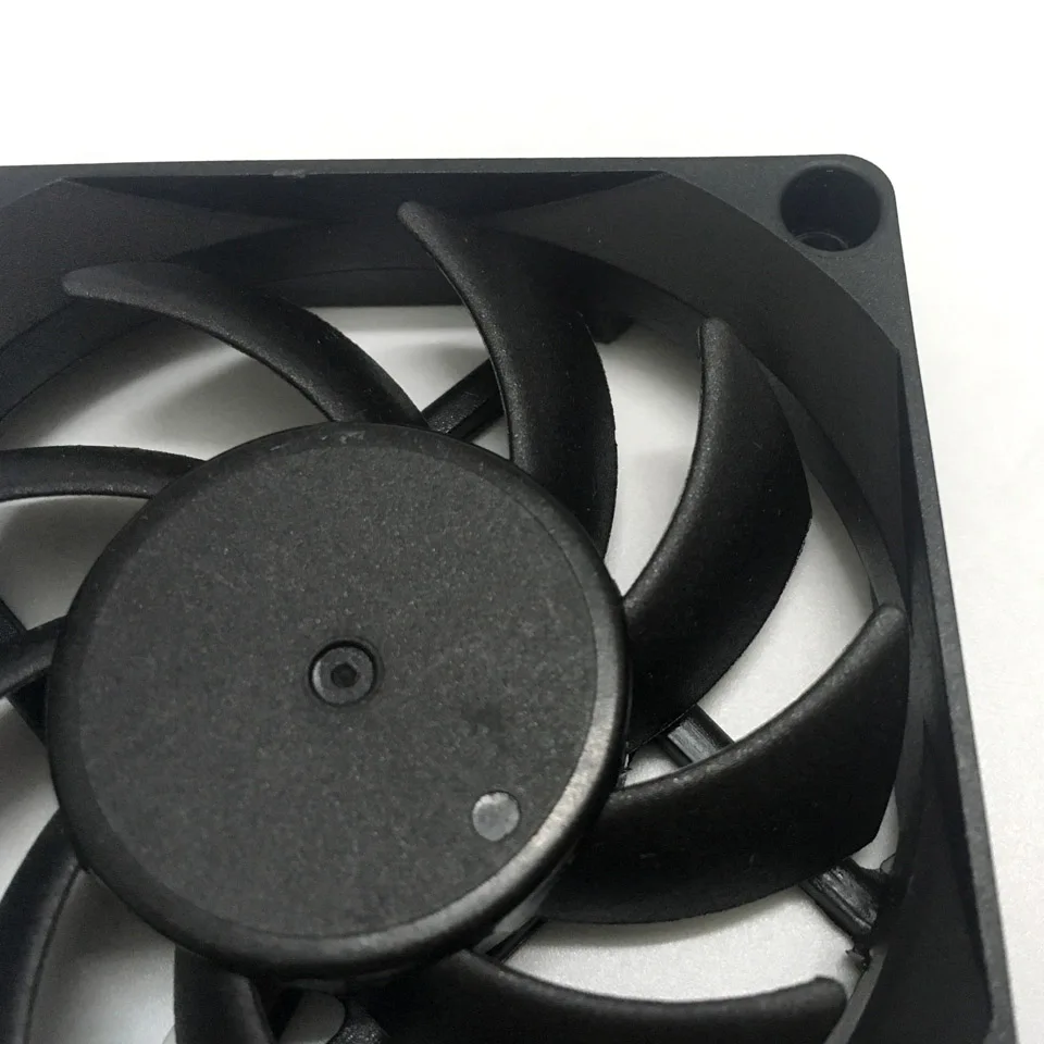 GOOD F7015 70mm PC Fan Controller (6)
