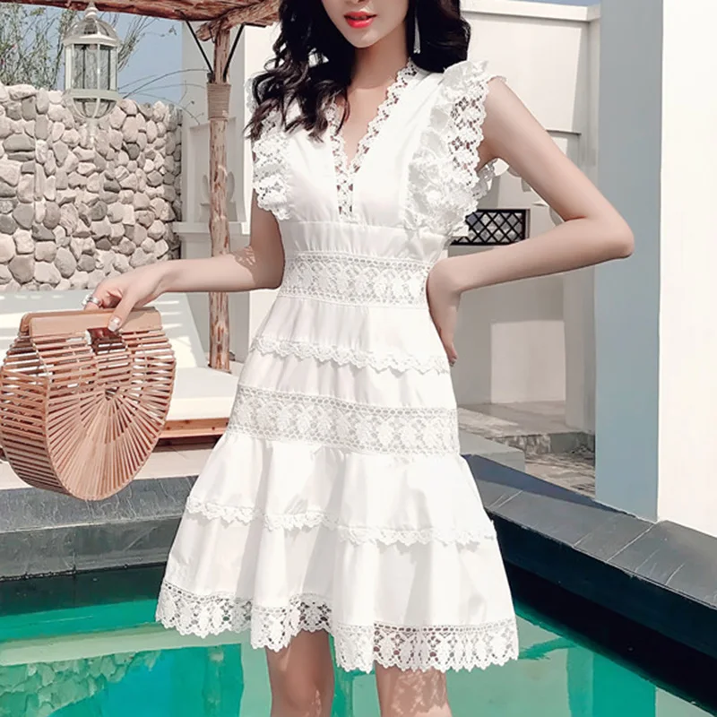 

Short Party Dress Runway Designer Brand Mini Summer Dress Women Lace Patchwork Ruffles V Neck Sexy Dress Black White Robe Femme