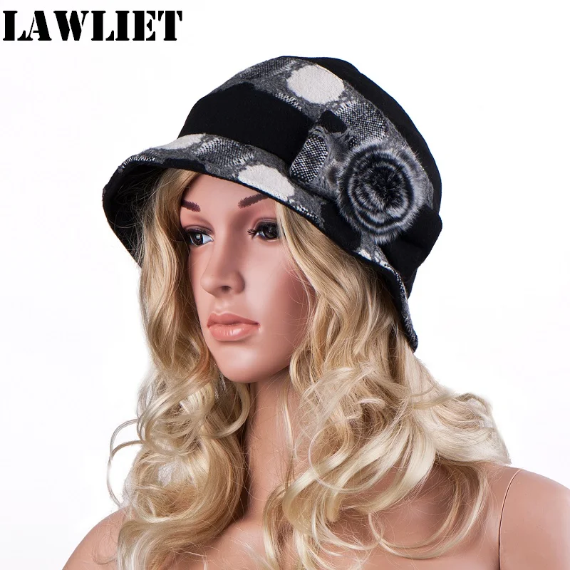 fur trimmed hats ladies