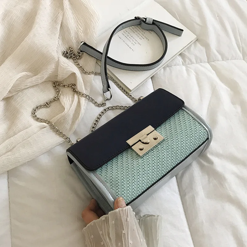 

GIRL BAG 2019 NEW FAMOUS FASHION CHAIN SINGLE SHOULDER SKEW BAG FASHION SIMPLE SQUARE BAG