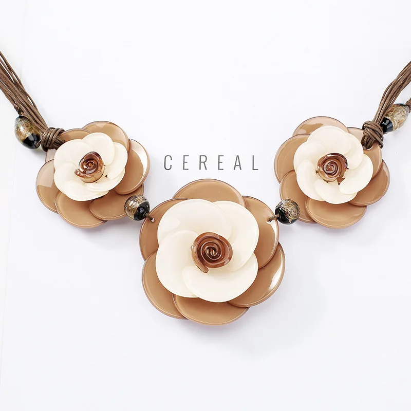 

Fashion Luxury Designer Flower Acrylic Women's Necklace 2019 Luxury Brand Jewelry Vintage Ladies Chains Fashion Necklaces Women