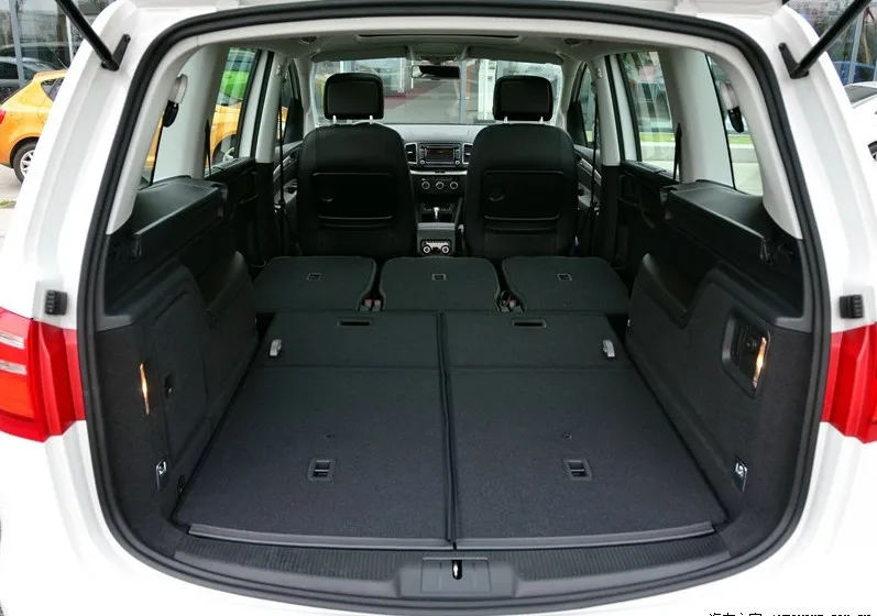 Seat Alhambra 2009 багажник