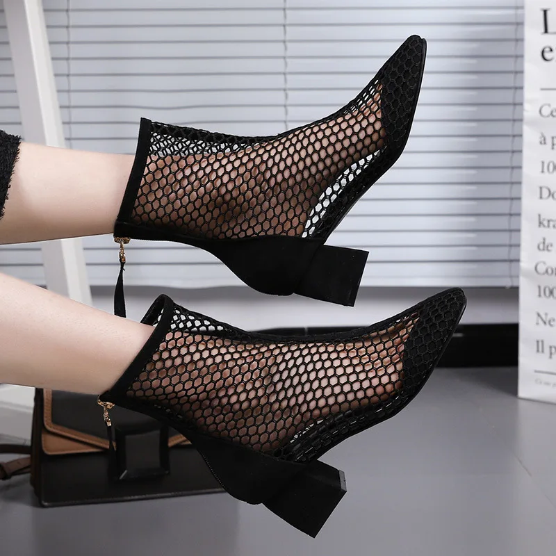 CHAISHOU Summer New Women Sandals 2019 Fashion Boots Baotou Sexy Mesh Openwork Thick Heel Pumps krasovki Famela B-474