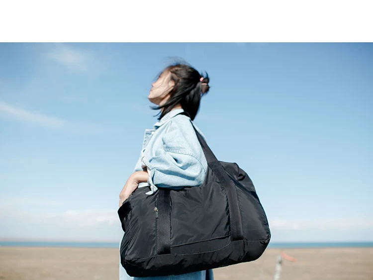 Large capacity travel bag 13