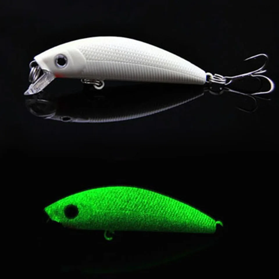 

1PCS 7cm 8g Luminous Minnow Fishing Lure 3D Night Fishing Bait Hard Lures With Two Treble Hooks