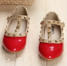 Новый 2016 осень заклепки пряжки дети shoes дети девушки кроссовки кожа девушки shoes дети белый черный розовый красный