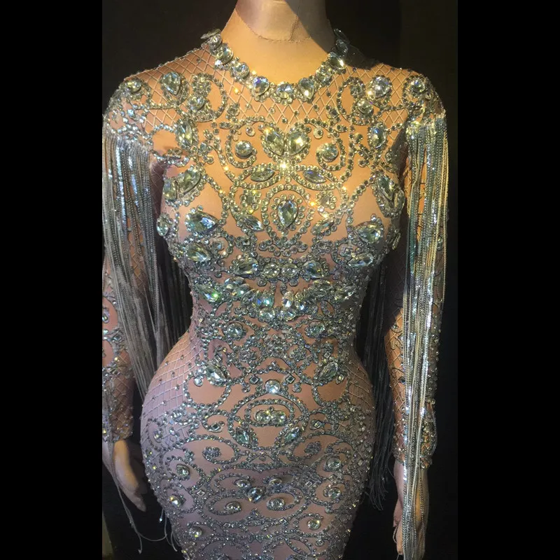 Ceny Kryształy długi Tassel Party Bodycon sukienka kobiety długie rękawy Prom wesele piętro długość dżetów sukienka piosenkarka etap sukienka