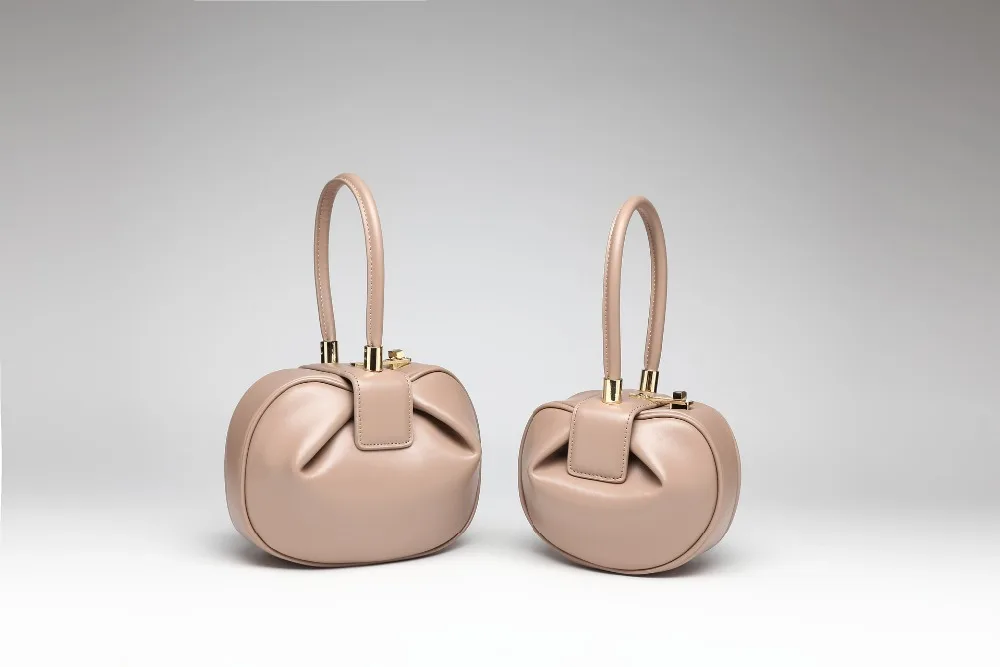 9018968851_1103975792