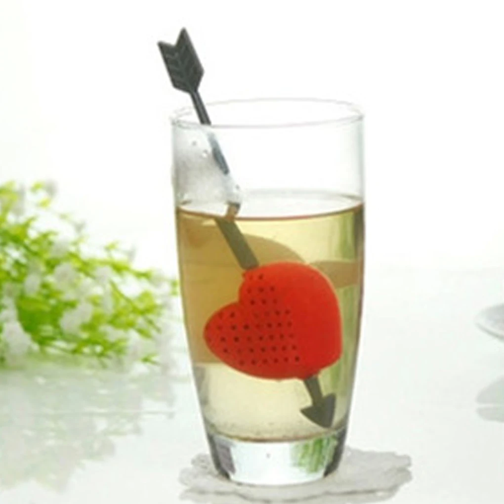 

2018 New Mini Red Plastic Love Heart Shaped Tea Infuser Loose Tea Leaf Strainer Herbal Spice Filter