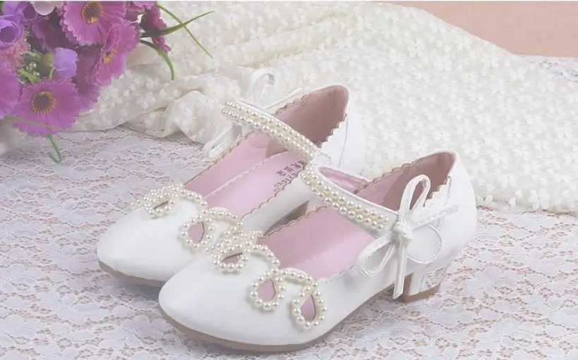 Детская обувь для девочек; сандалии на высоком каблуке; обувь с бисером; детская обувь принцессы для девочек; вечерние модные туфли с бантом - Цвет: white