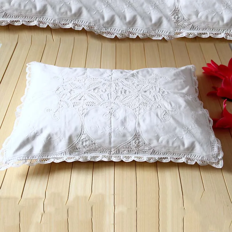 

QUNYINGXIU Heart Pillow Case 83*61 cm Embroidered White Floral Pillow Sham 100% Cotton Handmade Dustproof Bed Pillow Case