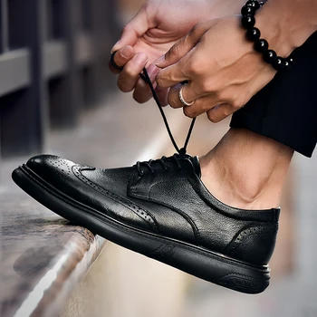 

Casual Genuine Leather Shoes fashion Men Oxfords Dress Wedding Shoes bullock Male British Breathable business party Shoes k4