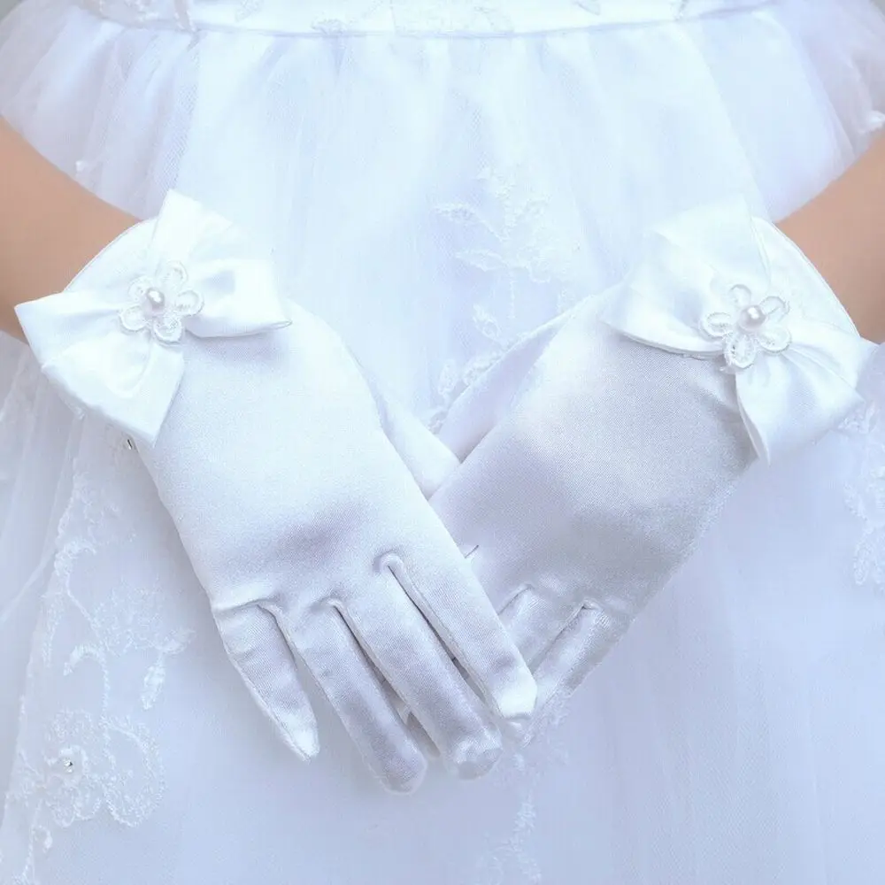 1 пара эластичные шелковые атласы короткие рукавицы короткий абзац женские перчатки для принцессы Детские аксессуары для вечеринок - Цвет: white
