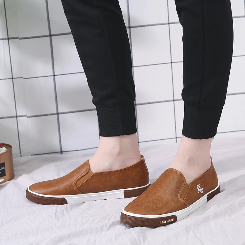 Casual Leather Shoes Men Fashion Slip-On Breathable Flat PU Leather Business
