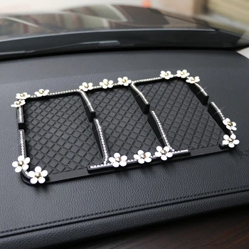 

Diamond Daisy Flower Anti Slip Mat with Crystal Non-Slip Pading Multi-function Car Sticky Dash Board Phone Keys Perfume Pad