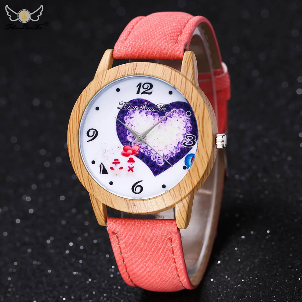 

High Quality Fashion Leather Strap wooden Case Women Watch Red Heart Quartz Wrist Watch Women Dress Ladies Luxury Watches 233