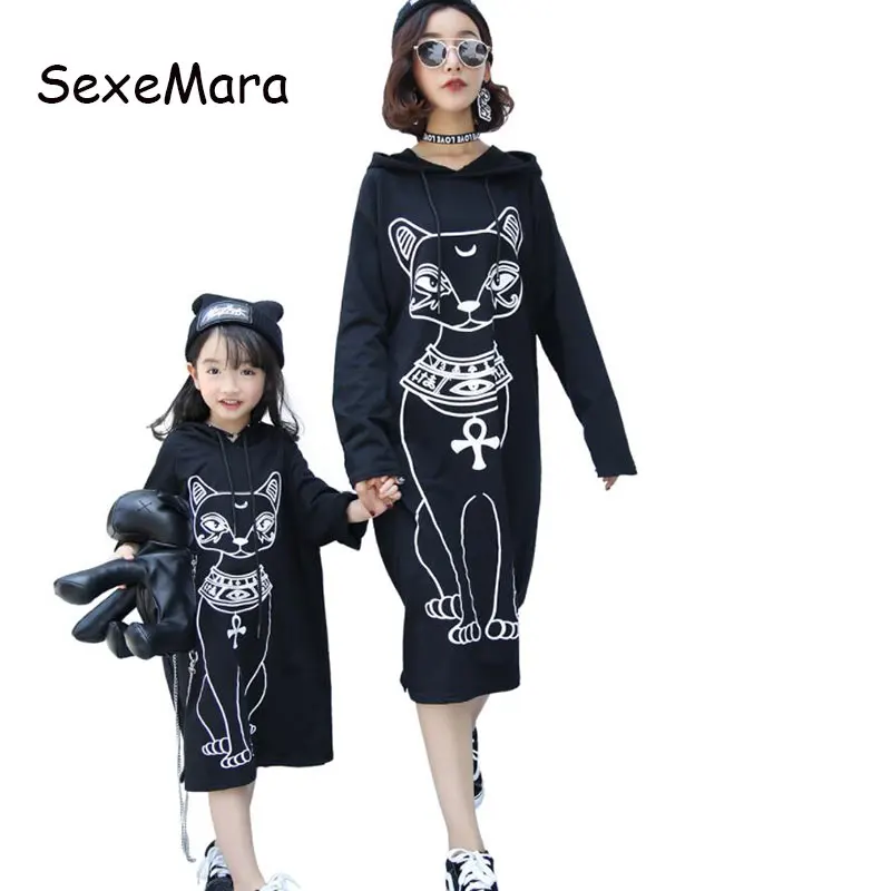 

SexeMara Spring Family Matching Outfits Mother Daughter Dress Style Hoodies Sweater Kids Clothing Dress Family Look Clothes
