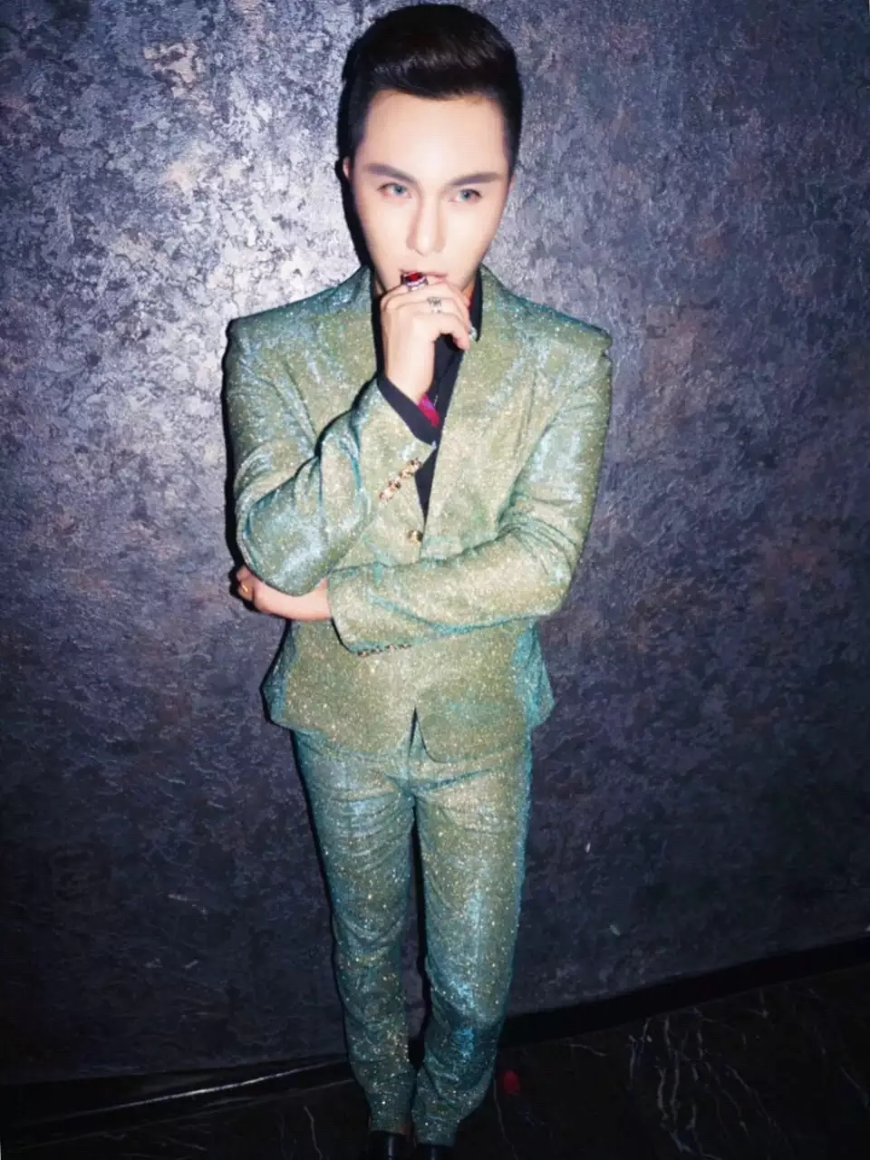 Fashion-Quality-Nightclub-Male-Singer-Blue-Green-Iridescence-Series-show-Suits-Costumes-Stage-show-performance-wear