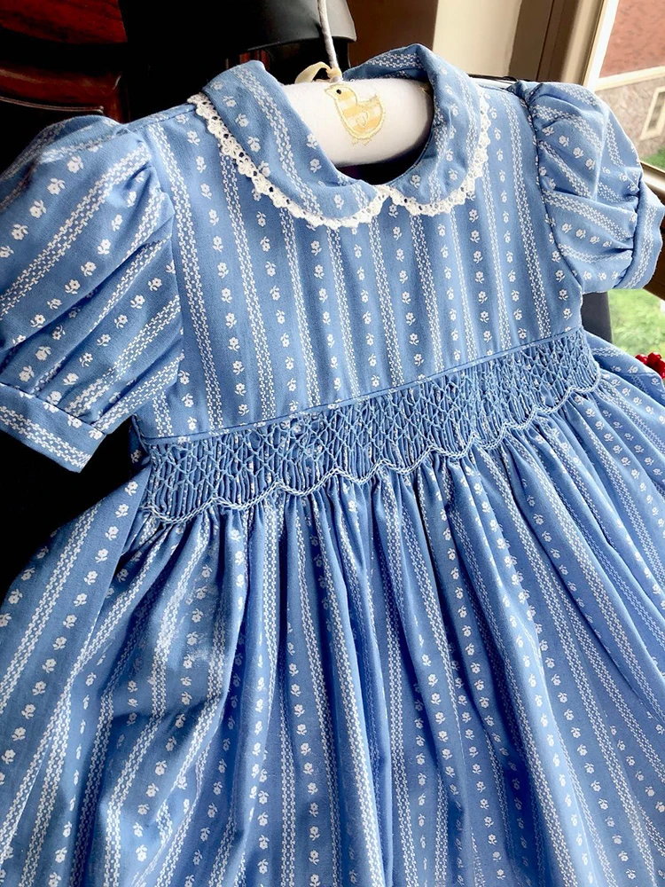 Хорошее качество, новые летние платья принцессы с оборками для маленьких девочек от 2 до 6 лет, детское Хлопковое платье в синюю полоску с цветочным рисунком и бантом ручной работы