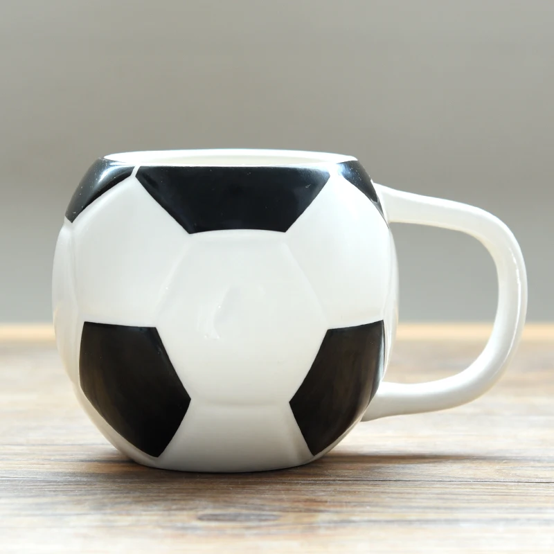 2018 Sport Soccer Mug Ceramic Soccer Ball Cup for Water Milk Coffee
