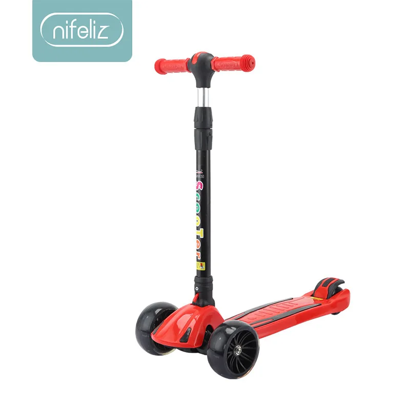

2018 new children's light scooter children three-wheeled folding bike slider flash 3 rounds of outdoor toys 2-15 years bike